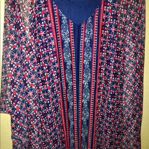 Avenue patterned top